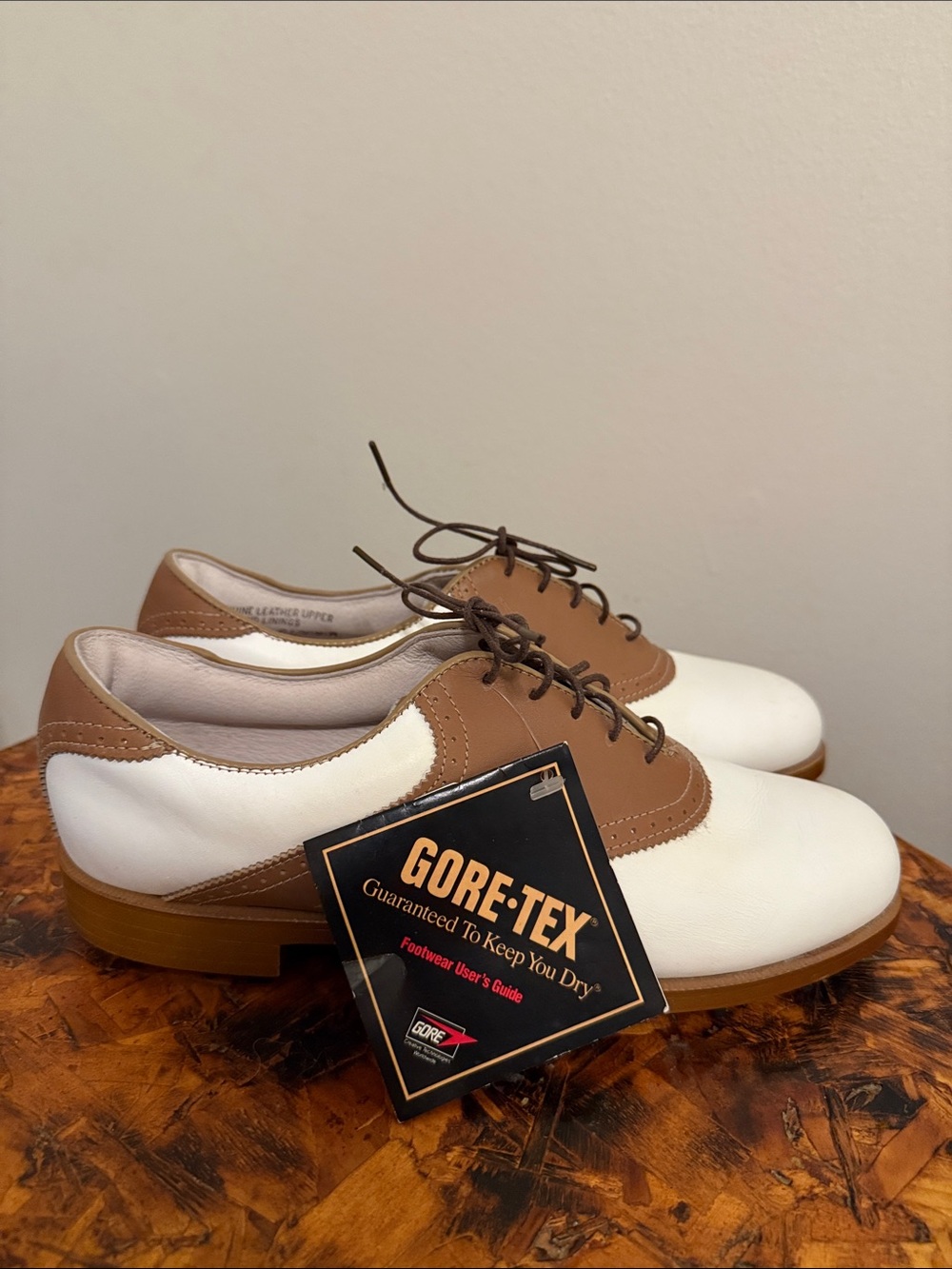Women's Etonic GORE-TEX Golf Shoes White and Brown Leather Golf Oxfords, 8N